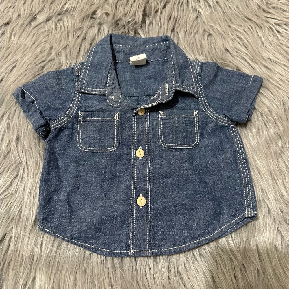 Baby Gap Blue Denim Short Sleeve Shirt Baby Size 0-3 months